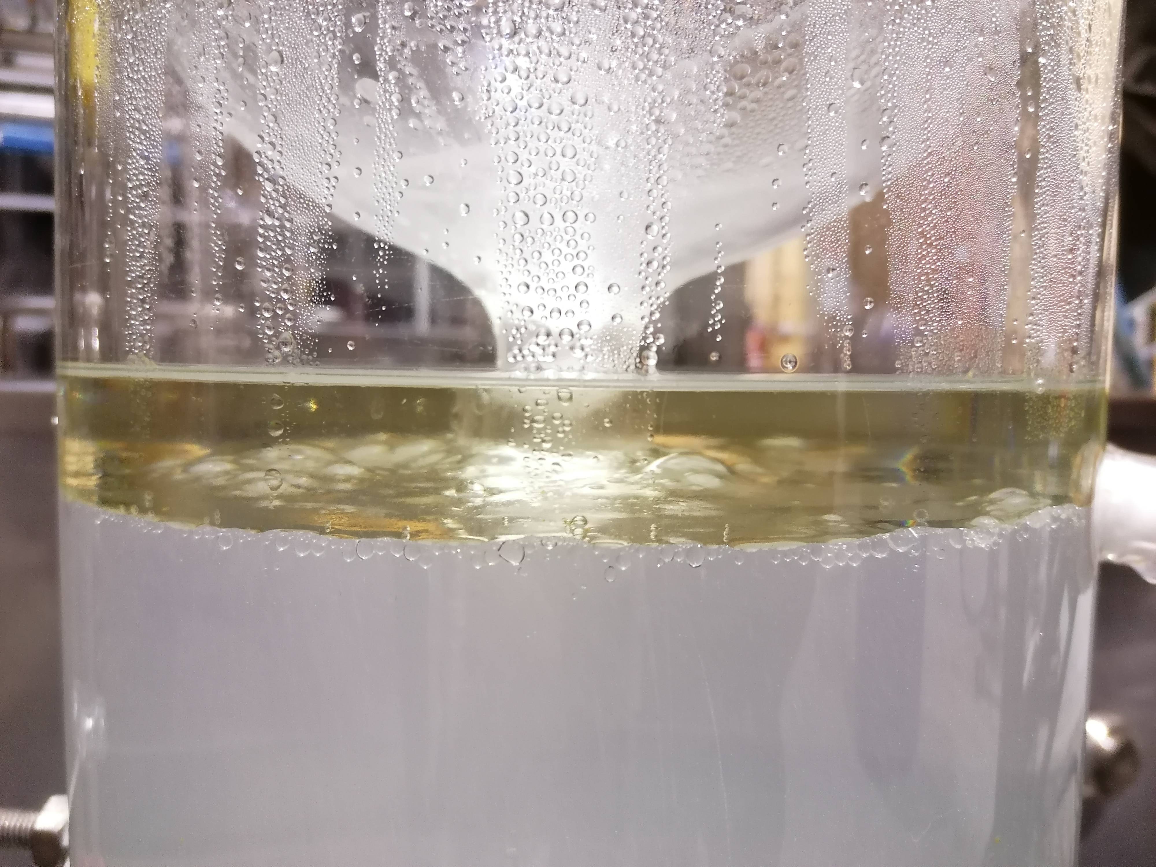 Decouvrez la distillation Pistazien-Binsenbaum-Hydrolat 100% Bio und handwerklich hergestellt